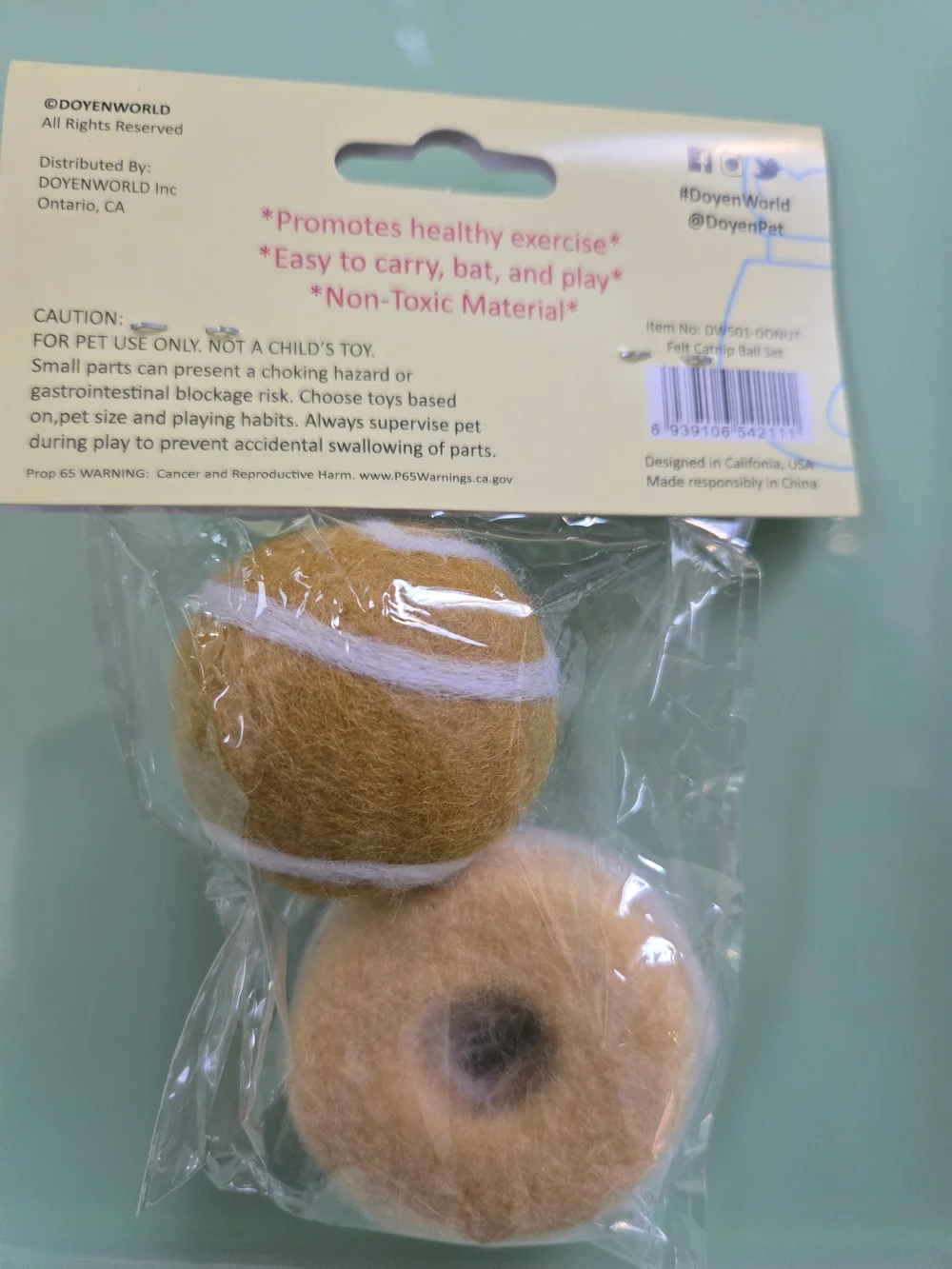 Doyen World Felt Cat Toys - Cream Donut & Brown Ball